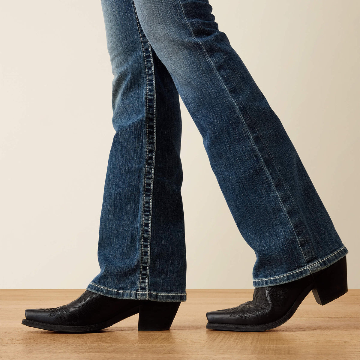 Mid Rise Raquel Boot Cut Jean - US 4284