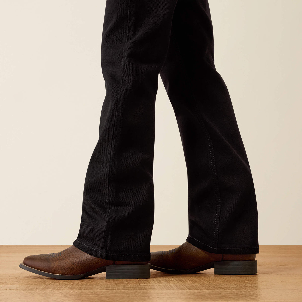 B4 Relaxed Hansen Boot Cut Jeans - US 2644