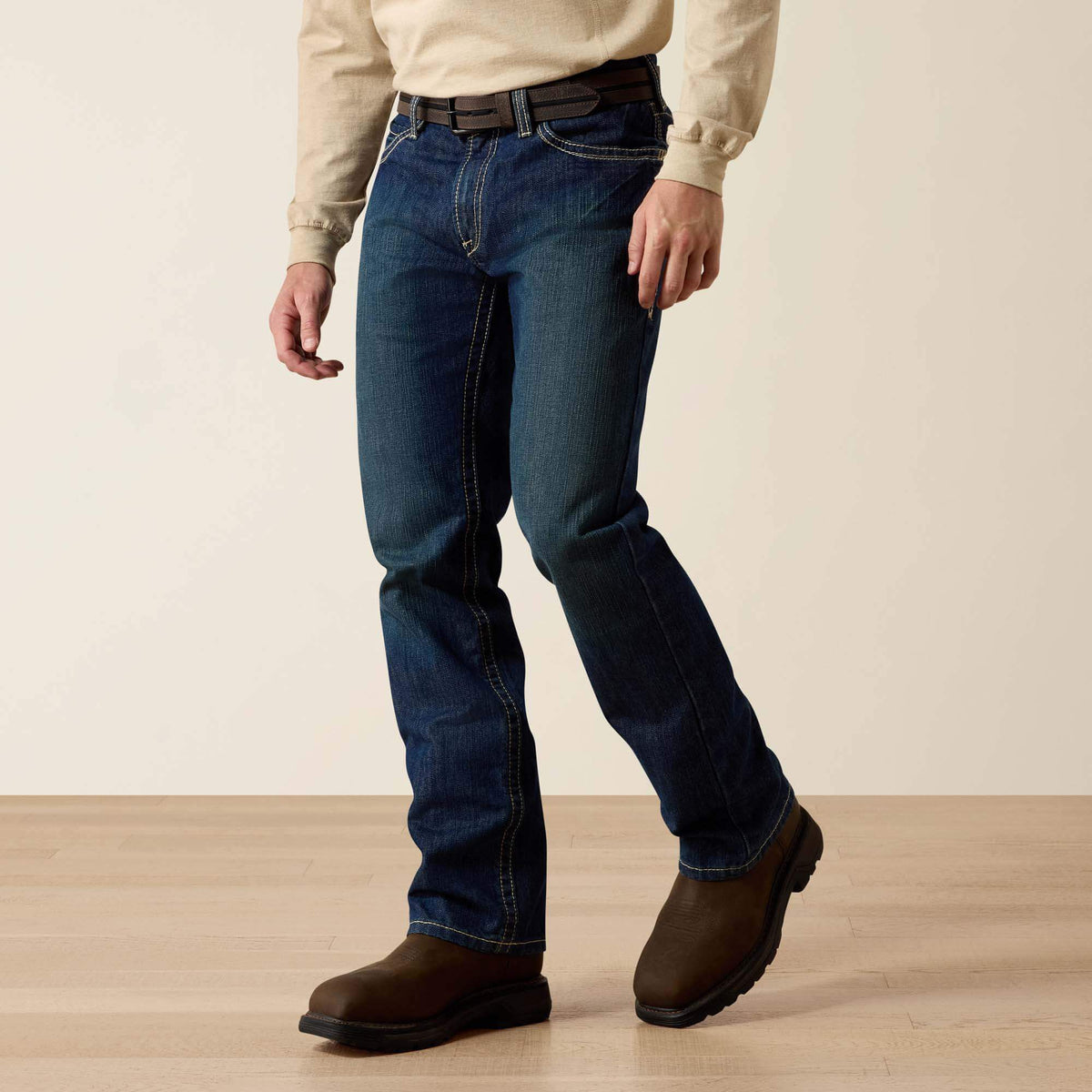 FR M4 Relaxed Basic Boot Cut Jean - US 5759