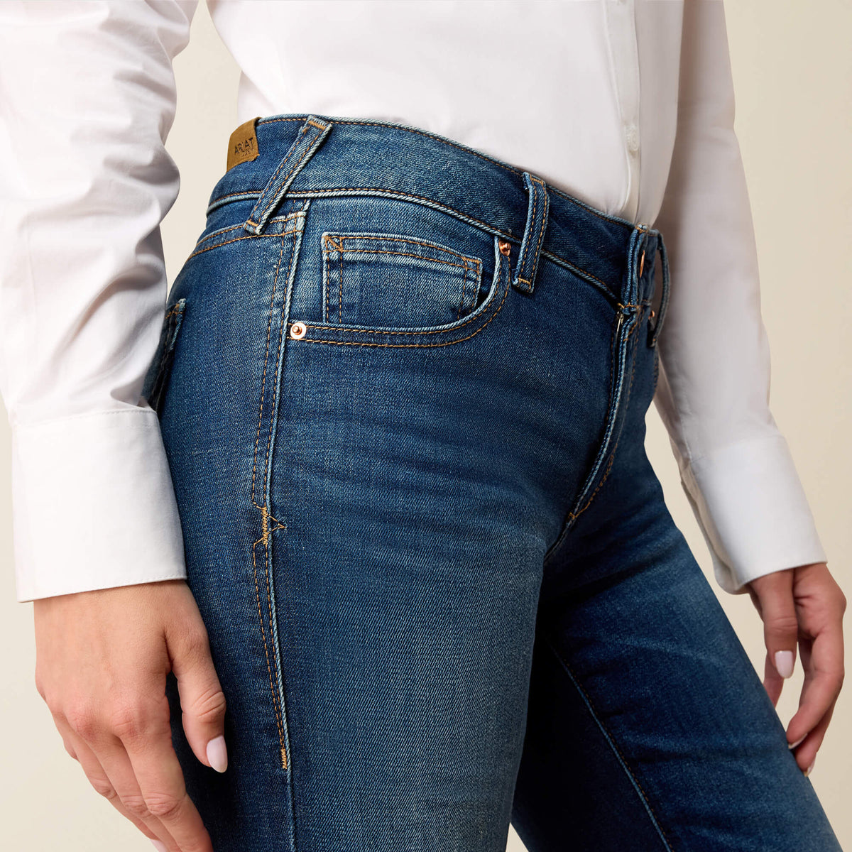Mid Rise Kelsea Trouser Jeans - US 0309