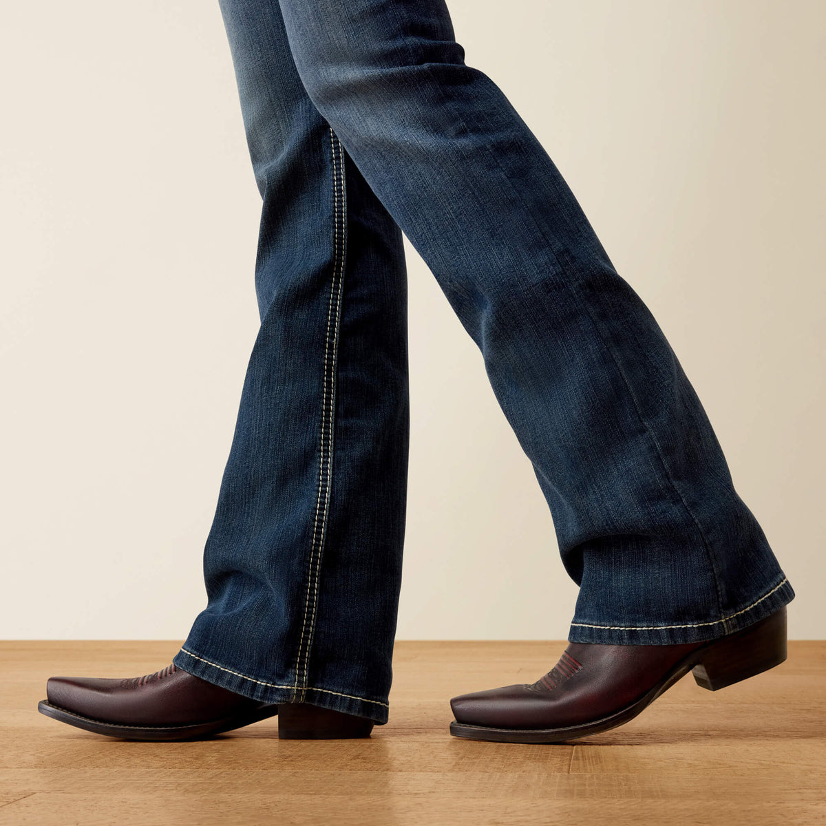 Arrow Fit Mid Rise Shayla Boot Cut Jean - US 7218