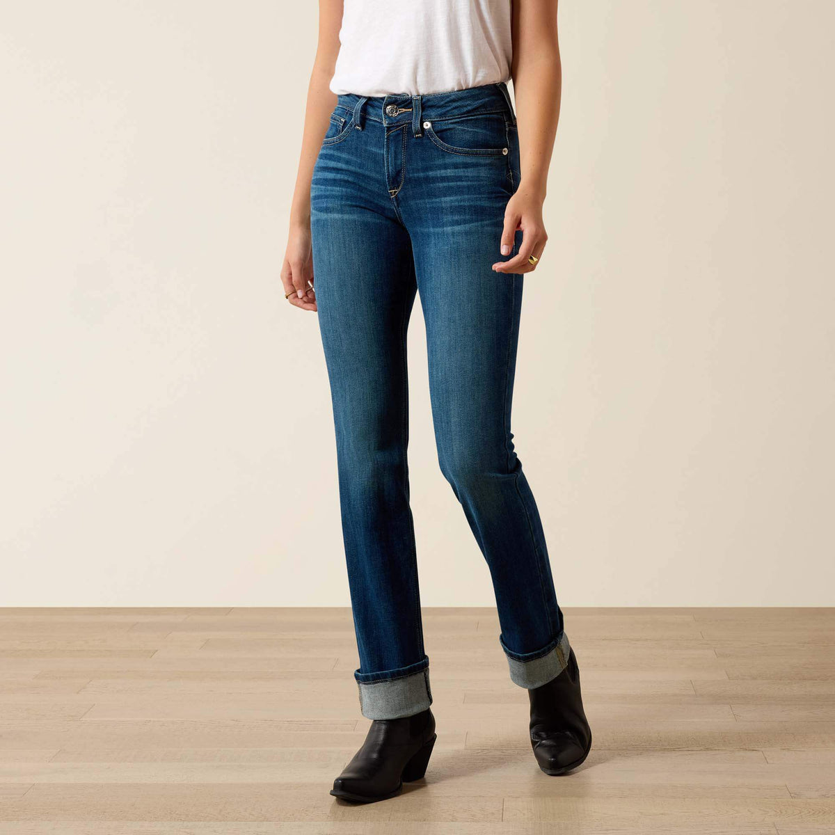 Perfect Rise Abby Straight Leg Jean - US 6185