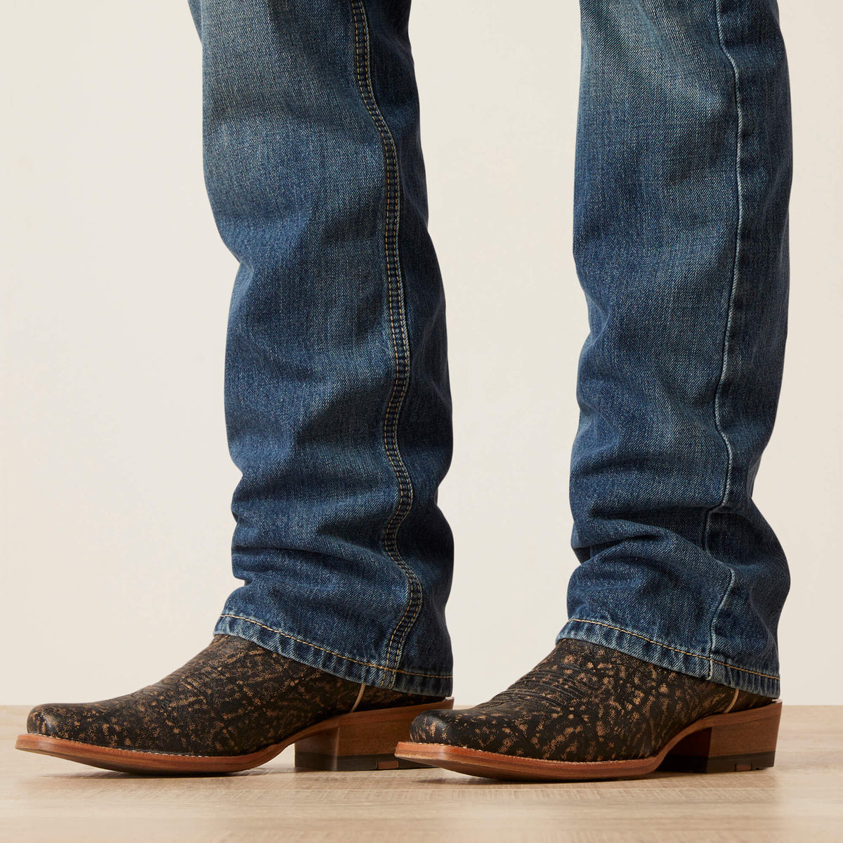 M7 Slim Ezra Straight Jean - US 6989