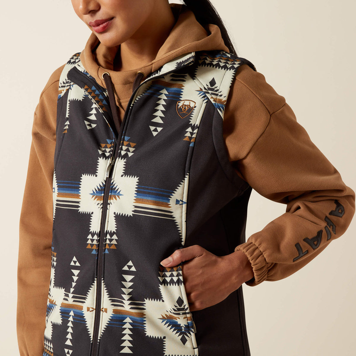 Ariat Logo Softshell Print Vest - US 6449