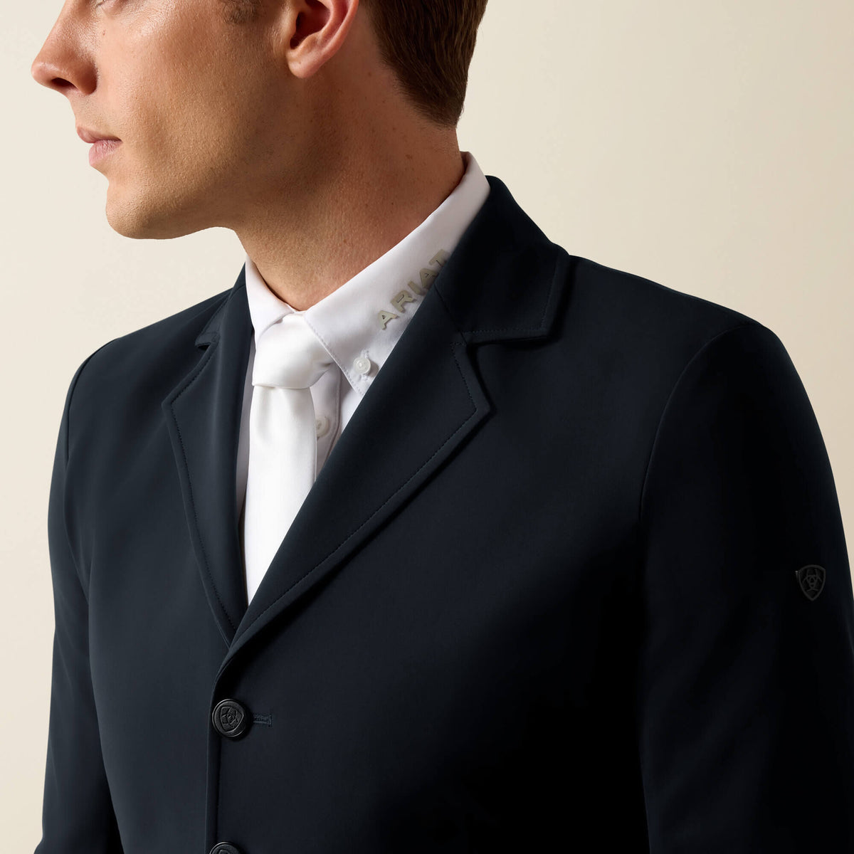 Compel Show Coat - US 7570