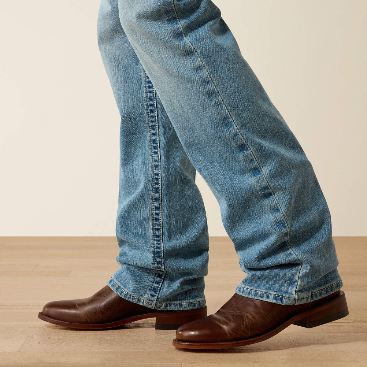 M4 Relaxed Gus Boot Cut Jeans - US 4026