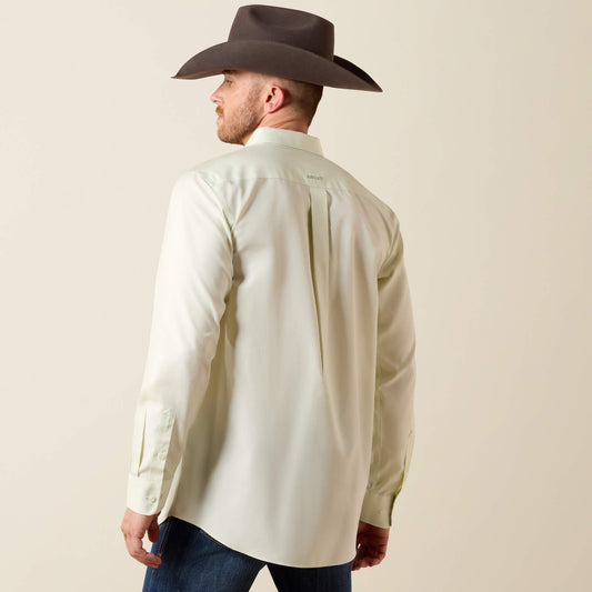 Wrinkle Free Solid Fitted Shirt - US 1253