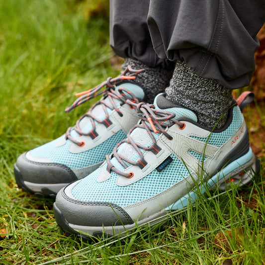 Traverse Low Waterproof Hiking Shoe - US 8178