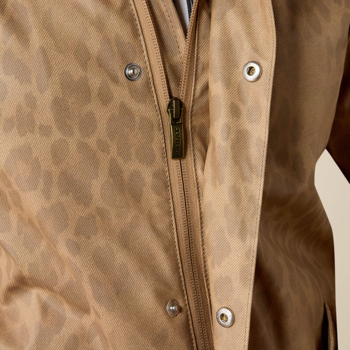 Drizzle Rain Coat - US 5642