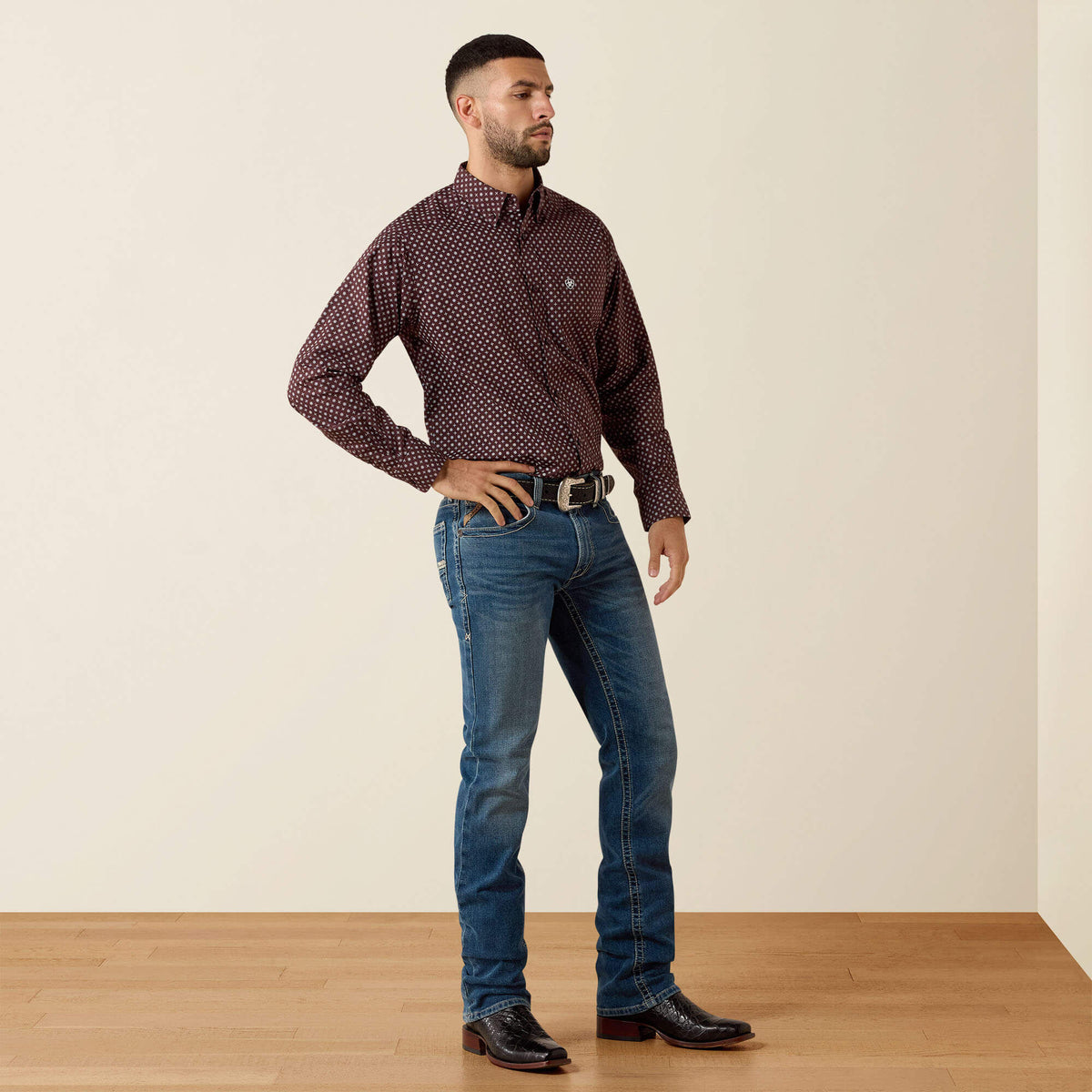 Contstantine Classic Fit Shirt - US 6668